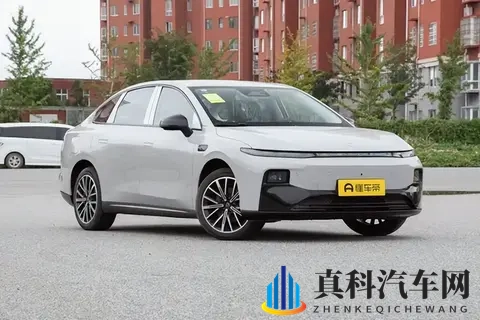 10万级家轿怎么选?650km续航+激光雷达,这台的确有点料-3