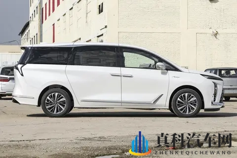 别克GL8购车手册：配置差异解析与选买推荐-1