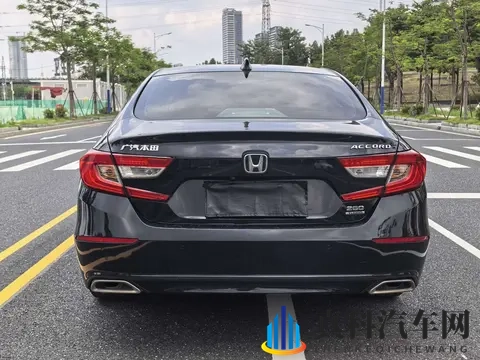 一手准新雅阁,家用代步好选择?-1