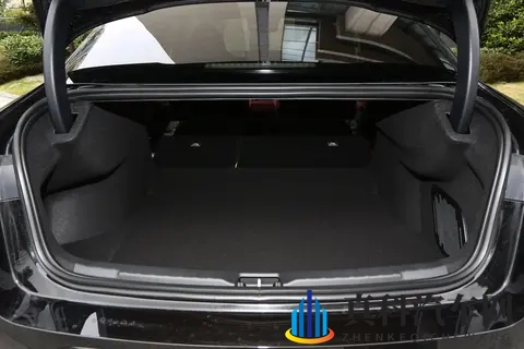 20T+8AT才10万出头?第三代领克03,让燃油车迷不再沉默!-3