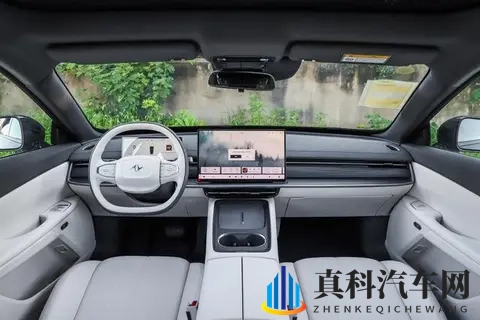 全系标配激光雷达,这款轿跑预售1499万起,会成爆款吗?-2