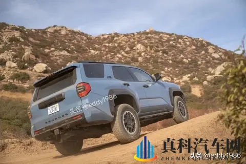 2026款丰田超霸正式亮相！配置堆满了价格也涨了，这波值吗？-2