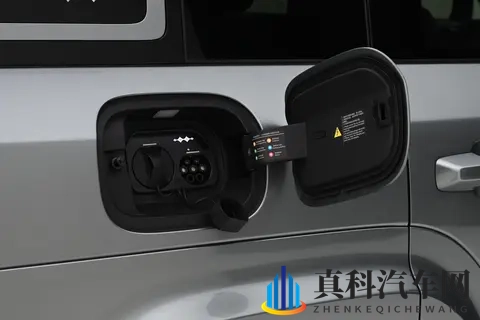 1798万买方盒子，家用、越野两不误，方程豹钛7适合谁？-2