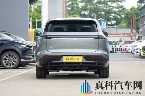 家用SUV怎么选？这款车型11月购车有福利，配置高操控出色！-3