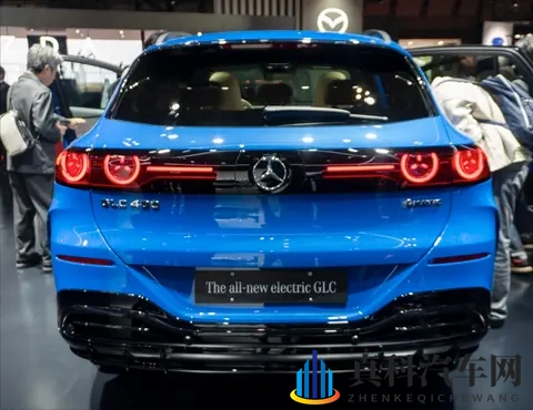 新款梅赛德斯奔驰GLC EQ在日本移动展亮相！-1