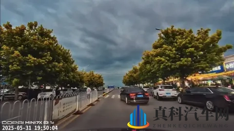 行车记录仪怎么选？70迈和盯盯拍6款记录仪大PK，测评告诉你答案-2