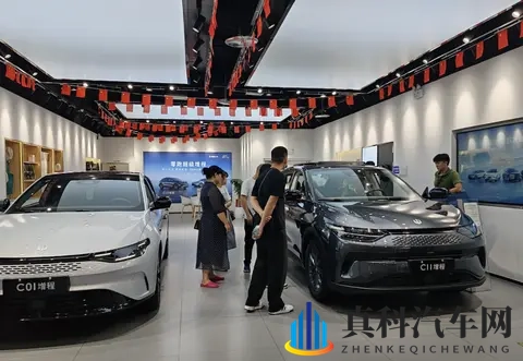 零跑新车规划，盲订的D19是重磅，A10更期待-1