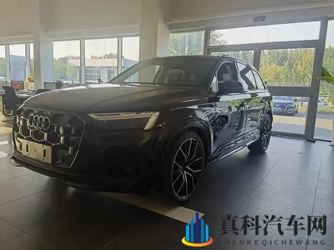 奥迪Q7黑武士：准新车13千公里，5698万体验豪华SUV-2