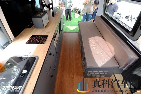 998万起，小空间 大作为！福田露营大师G7，实用主义者理想之选-2