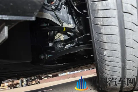 1198 万买纯电轿车，续航 650km 还带激光雷达？-3