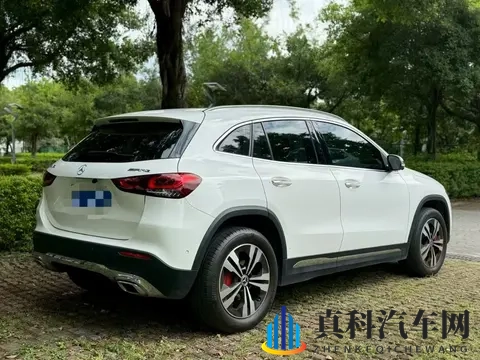 12万多拿下白色奔驰GLA,2020年上牌,圆你奔驰梦?-3