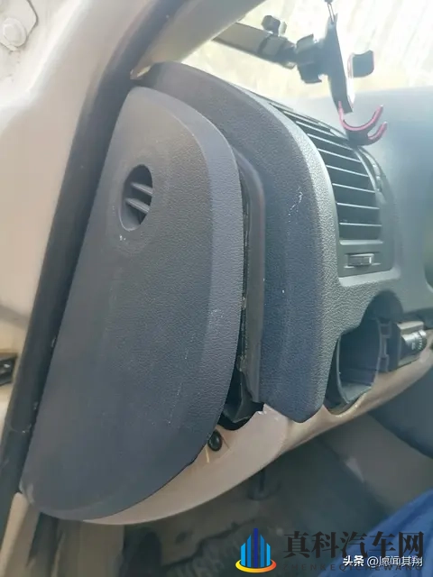 安装倒车影像这样取电，自己操作简单方便-3