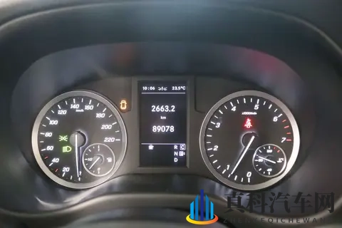 迪丽热巴被操出水：迪丽热巴演技过火，情感爆发引热议-2