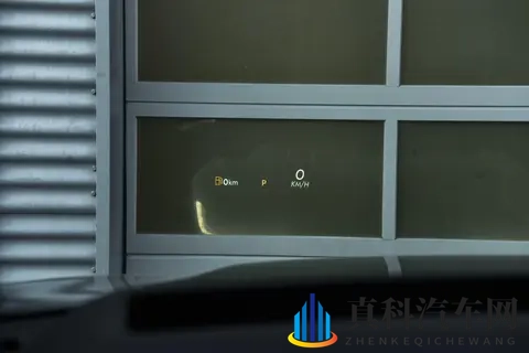 2025款林肯Z燃油版购车手册:配置差异解析-1