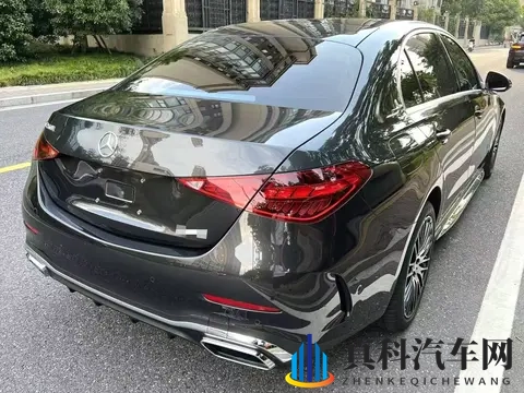 20万拿下准新奔驰C级，体验轻混运动轿跑！-1