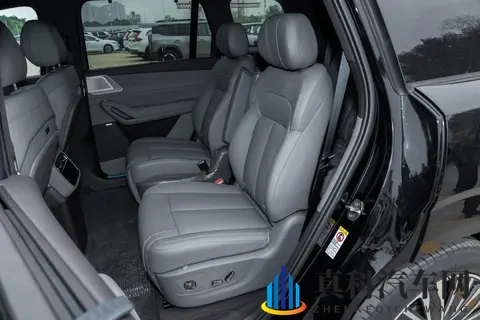 一车搞定三代出行?腾势 N8L DM 核心卖点全拆解-2