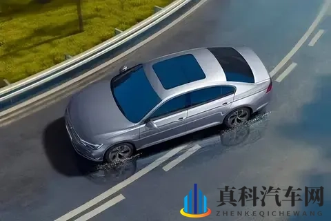 花3万买“看不见”的高阶智驾，到底是“远见”还是“冤大头”-3