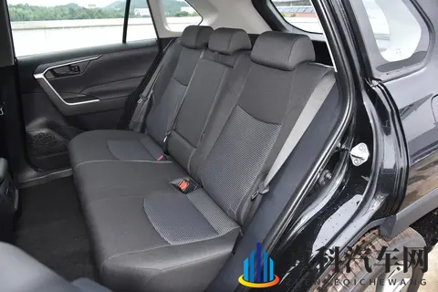 丰田威兰达试驾实测:优缺点实话实说!-1