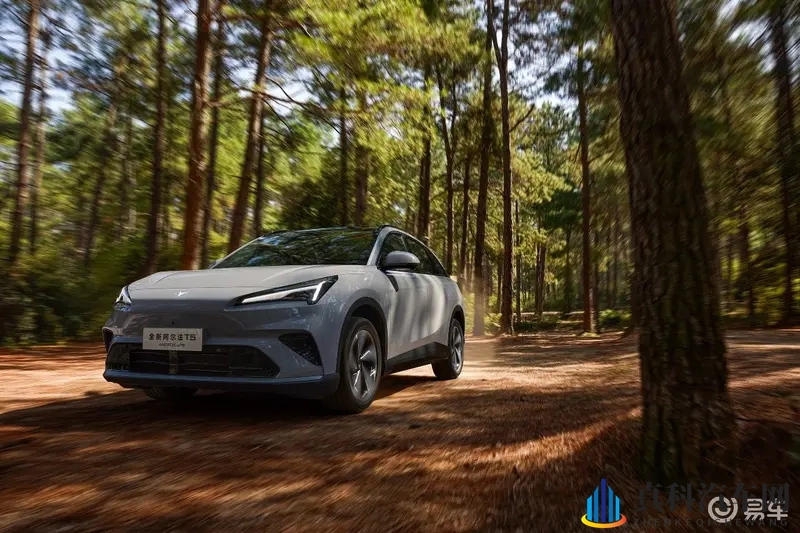 15万内唯一城市NOA！极狐阿尔法T5宣布“智驾平权”！-1