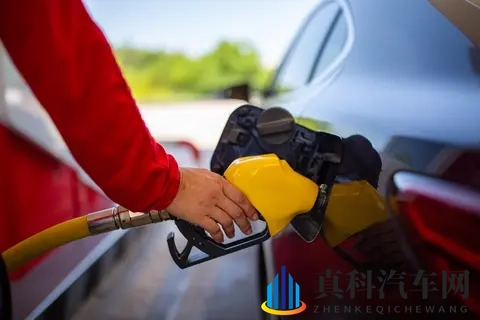 燃油车逆袭背后：一场静悄悄的产业革命正在上演-1