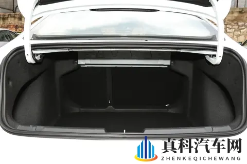 吉利发力了！合资，时代变了，看全能家轿星瑞如何俘获用户的心-2