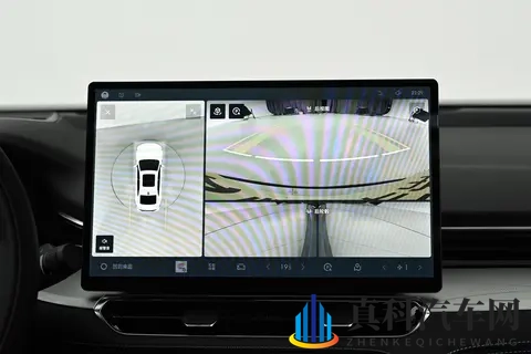 吉利星瑞出新款,又有购车优惠,还能拿手机,想买燃油轿车看看?-1