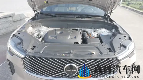 试沃尔沃XC90 T8: 65万买全进口豪华旗舰SUV,高净值家庭用车优选-2