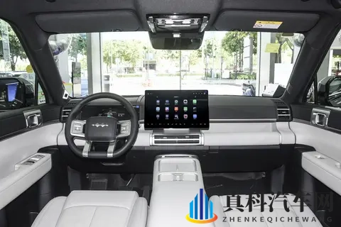 家庭出行痛点全解决！方程豹钛7用细节诠释实用SUV该有的样子-2