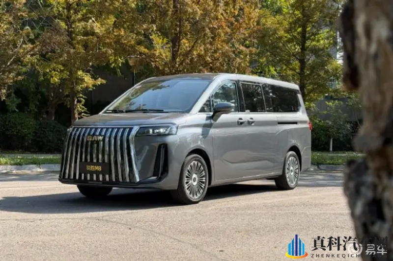 北汽锐胜M8开启预售，16.98万元起-1
