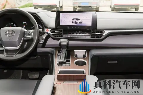 5月丁香66月婷婷：轿车新贵VS时尚SUV，两大新车型各领风骚-1