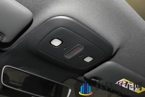 全新纯电两厢车 零跑Lafa5将于明日开启预售-2