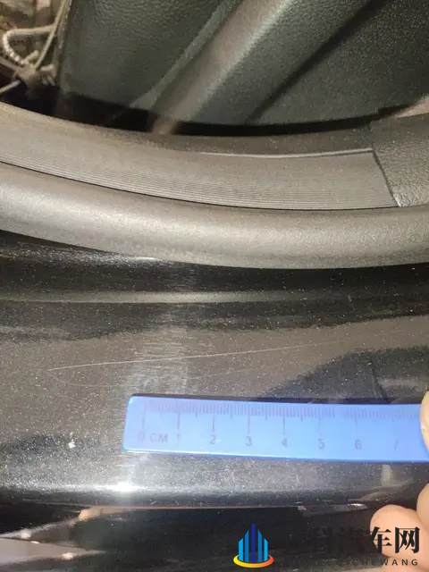 【E汽车】智己LS9预售，33.69万元起-1