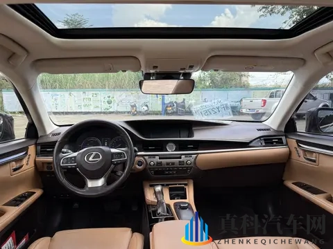 雷克萨斯ES:15万公里仍优雅,混动豪华座驾值得拥有?-3