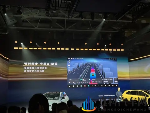 1058万起售的零跑Lafa5:一副钢炮的皮,一颗家用的心?-3