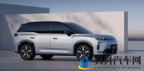 和亲女洗澡时做了爱:亲女共浴意外激情,一夜缠绵情难舍-2