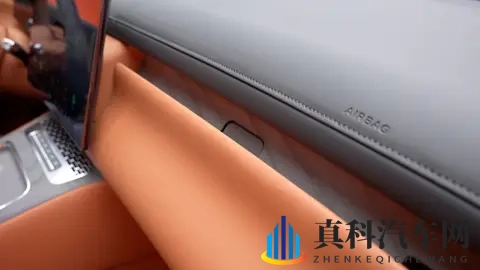 岚图泰山静态体验，都有哪些亮点？-3