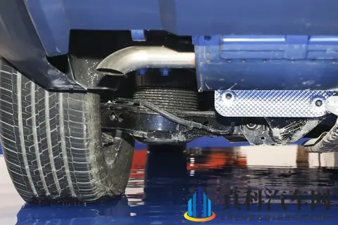 方盒子造型+空气悬架，纵横G700表现如何？-2