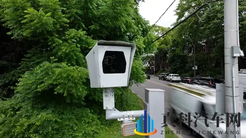 加拿大安大略省全面拆除测速摄像头,省长怒批是“敛财工具”-1