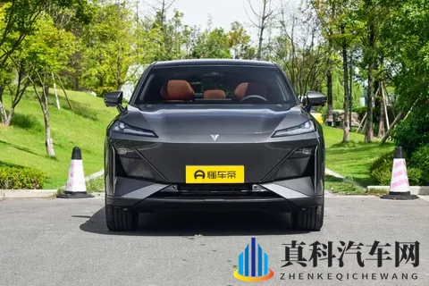 华为乾崑ADS SE加持,轴距2900mm,试驾深蓝S07 2026款,值得选吗?-1