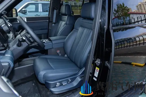 方程豹钛 7:家用 SUV 的实用选择,助力幸福生活-3