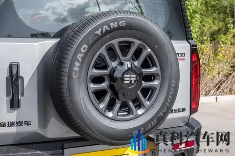 越野圈炸锅了！这台国产SUV一出手，合资硬派都慌了！-1