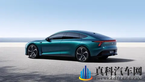 极越07二手车15万甩卖!万万没想到:倒闭前没火,倒闭后却火了-2