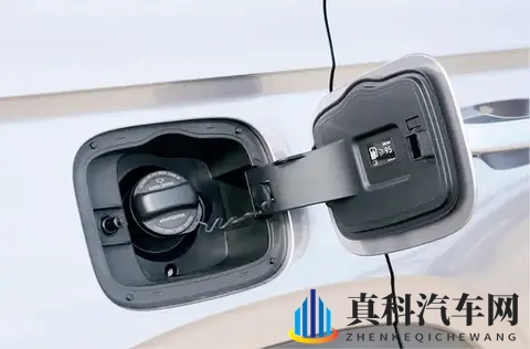 吉利星越L:燃油SUV销量破85万,入门版产品实力几何?-2