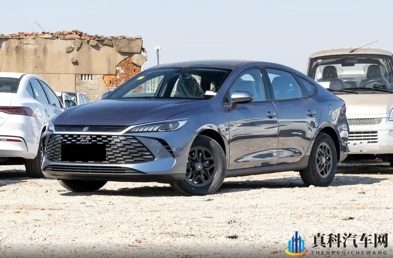 6.78万起售,百公里油耗3.9L,解读这车配置如何?-1