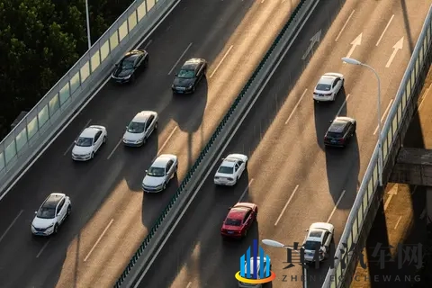 秋冬大雾来袭，别慌!这份“保命”驾驶秘籍请务必收好!-1