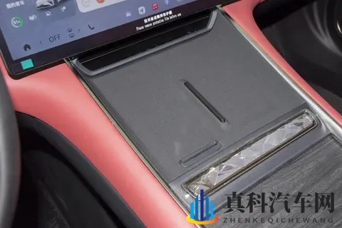 2025款星纪元ES增程版Pro高速辅助驾驶：家用与科技的巧妙融合-2