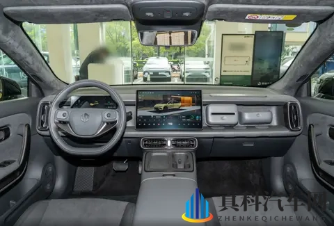 旗舰配置下放!零跑Lafa5预售,8295芯片+19寸轮圈,仅1058万起-2