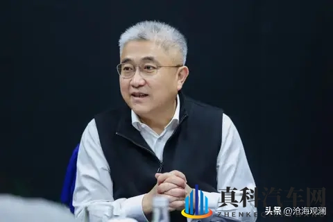 奔驰连夜官宣:纯电CLA限时低价上市!新能源价格战迎来终极Boss-1