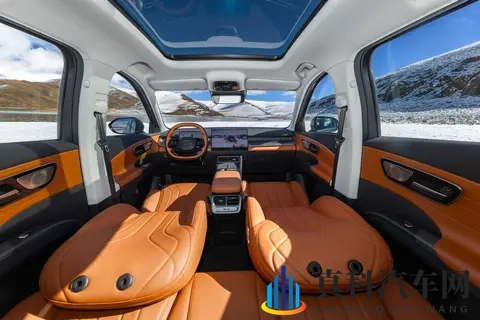 第五代瑞虎8预售了,个人感觉豪华版就很香-2