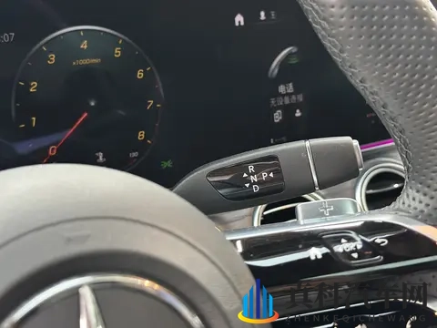 328万！准新一手奔驰E级，体验行政级舒适-1